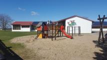 schule_aussen_spielplatz_02.jpg